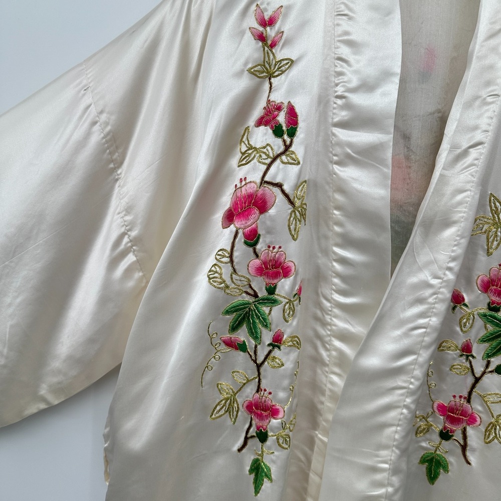 Vintage Lotus Kimono Robe Large 100% Pure Silk Embroidered Ornate Heirloom FLAW - Picture 5 of 16